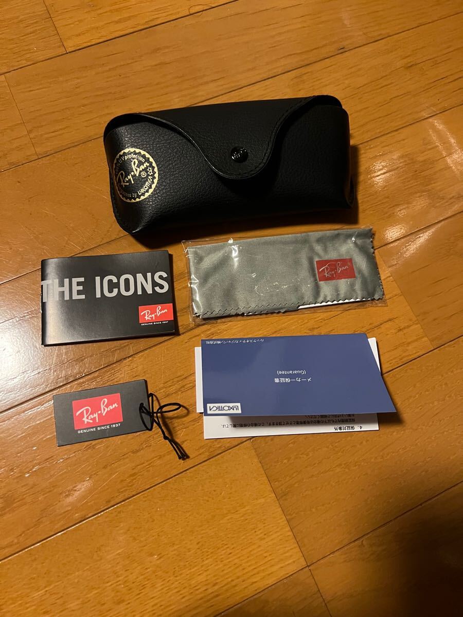 Ray Ban レイバンメガネケースのみ　黒色本革 本物新品未使用です。Mサイズ
