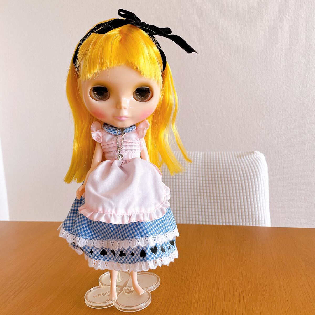 ネオブライス ブライス キュートアンドキュリアス