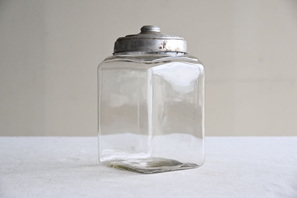 骨董品】 ガラス瓶 アルミ蓋 駄菓子屋 アンティーク レトロ 昭和