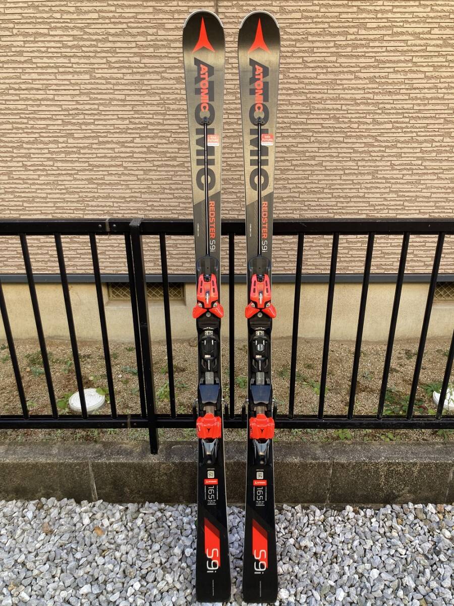 ATOMIC REDSTER S9i 165cm, R12.7m 118/68/104, 滑走30日程度, 美品, 定価￥136900