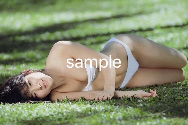 石田ゆり子 1994年 カレンダー 水着 オフショル ホットパンツ B2 7枚組 安い石田ゆり子 水着の通販商品を比較 | ショッピング情報の