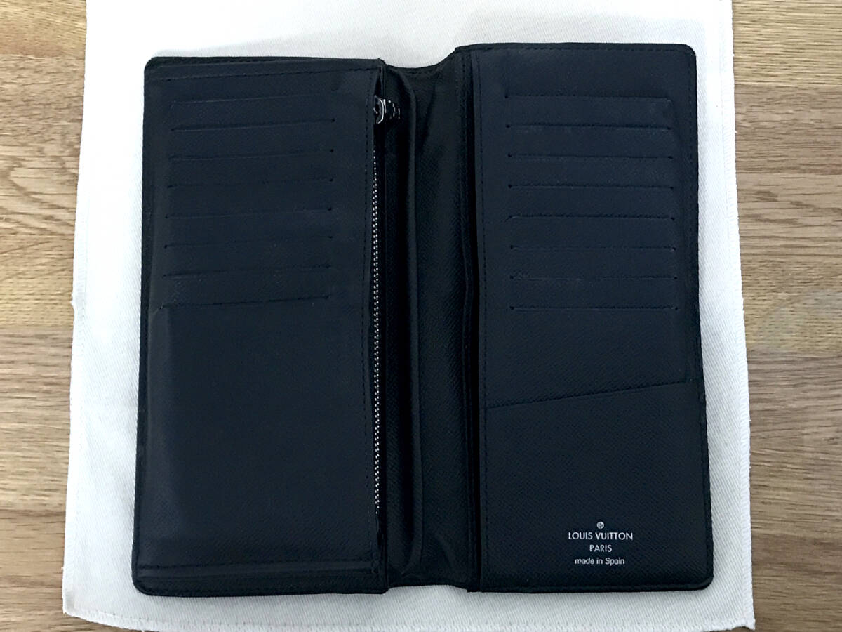 超美品【新型】ヴィトン エピ ポルトフォイユ ブラザ 長財布 超美品【新型】ヴィトン エピ ポルトフォイユ ブラザ 長財布