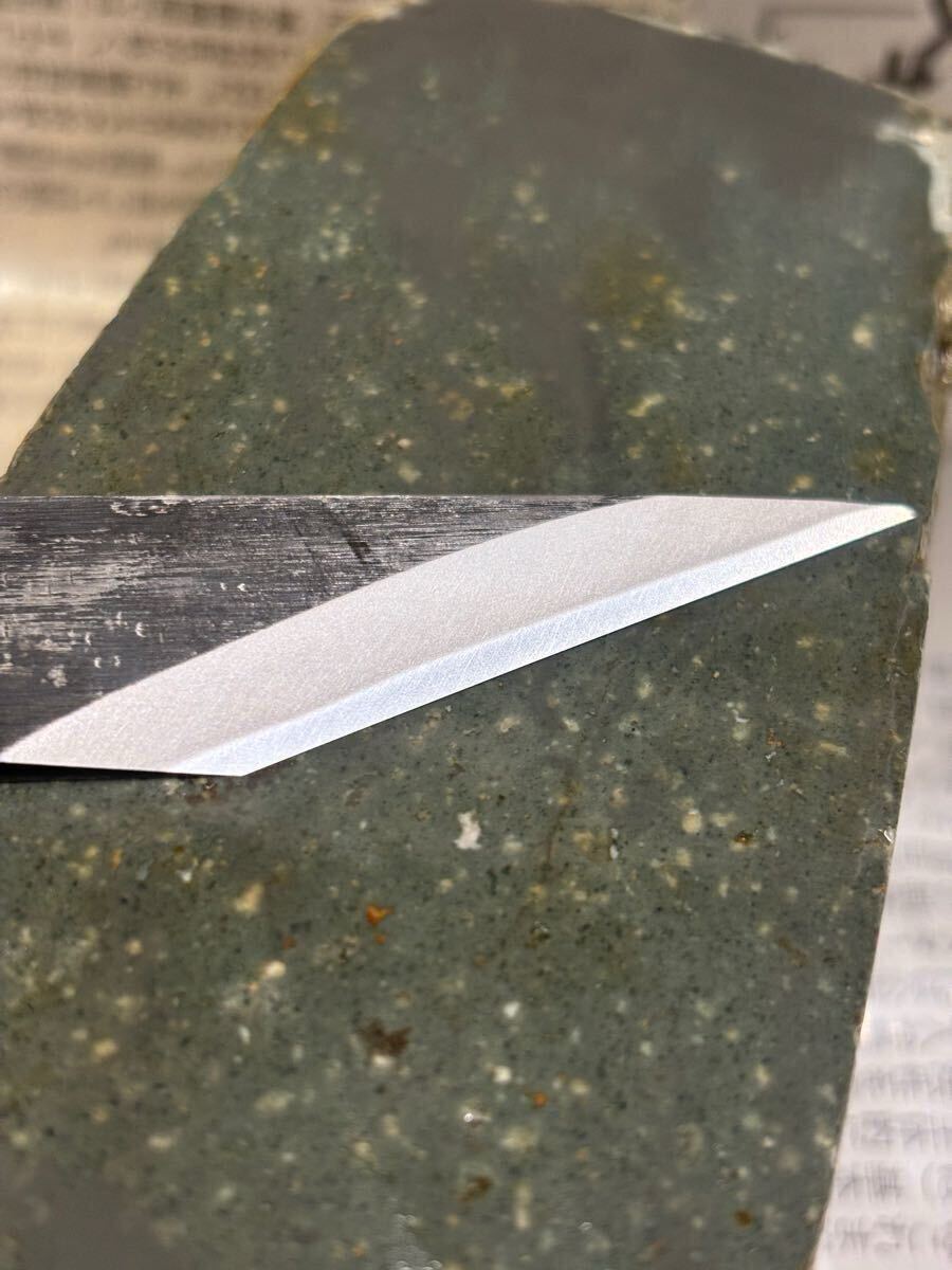 11050円 二井宿砥? 約2.1kg 幻 手はつり 天然砥石 良質 中砥石 11050円 二井宿砥? 約2.1kg 幻 手はつり 天然砥石 良質 中砥石