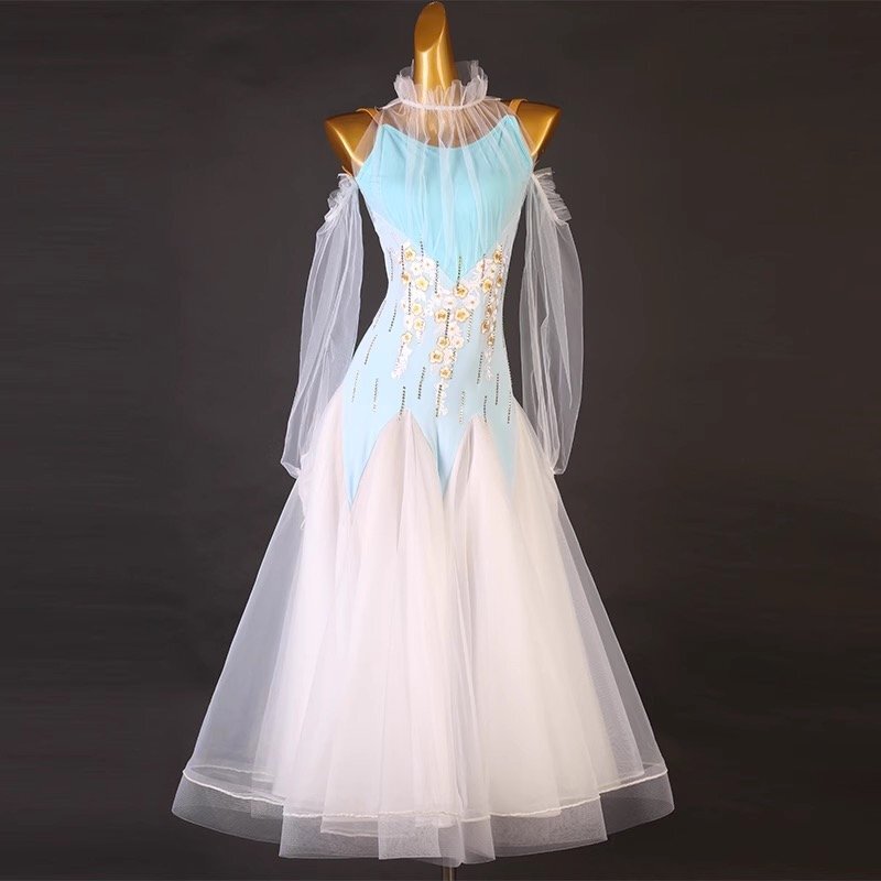 ③23K08即決☆美品☆Lサイズ【Chacott チャコット】赤/ドレープ ③23K08即決☆美品☆Lサイズ【Chacott チャコット】赤/ドレープ