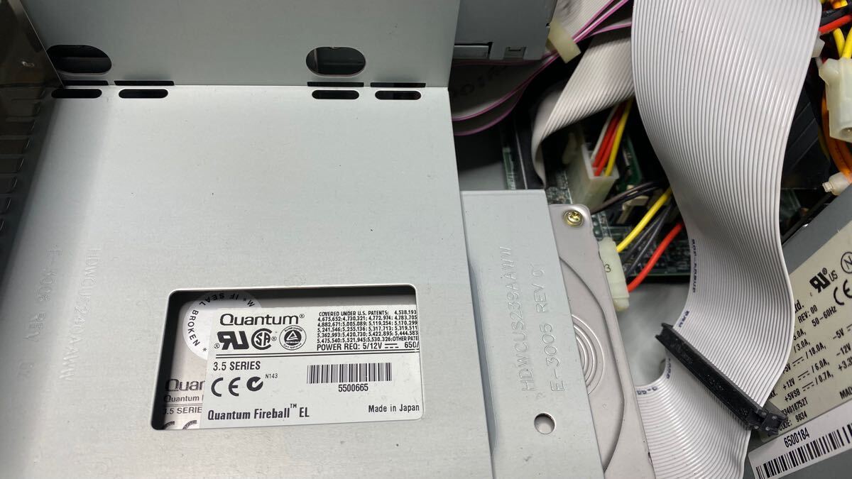 C3DP-5010705 GaTeway GP6-333c 外観日焼け無(wú)し　通電ランプ點(diǎn)燈のみ確認(rèn)　CPU メモリ　ハードディスク付き　動(dòng)作未確認(rèn)　沖縄　離島不可