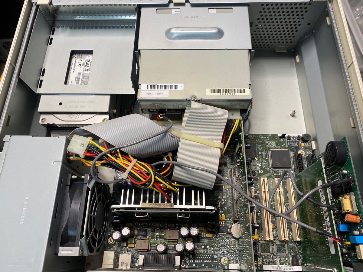 C3DP-5010705 GaTeway GP6-333c 外観日焼け無(wú)し　通電ランプ點(diǎn)燈のみ確認(rèn)　CPU メモリ　ハードディスク付き　動(dòng)作未確認(rèn)　沖縄　離島不可