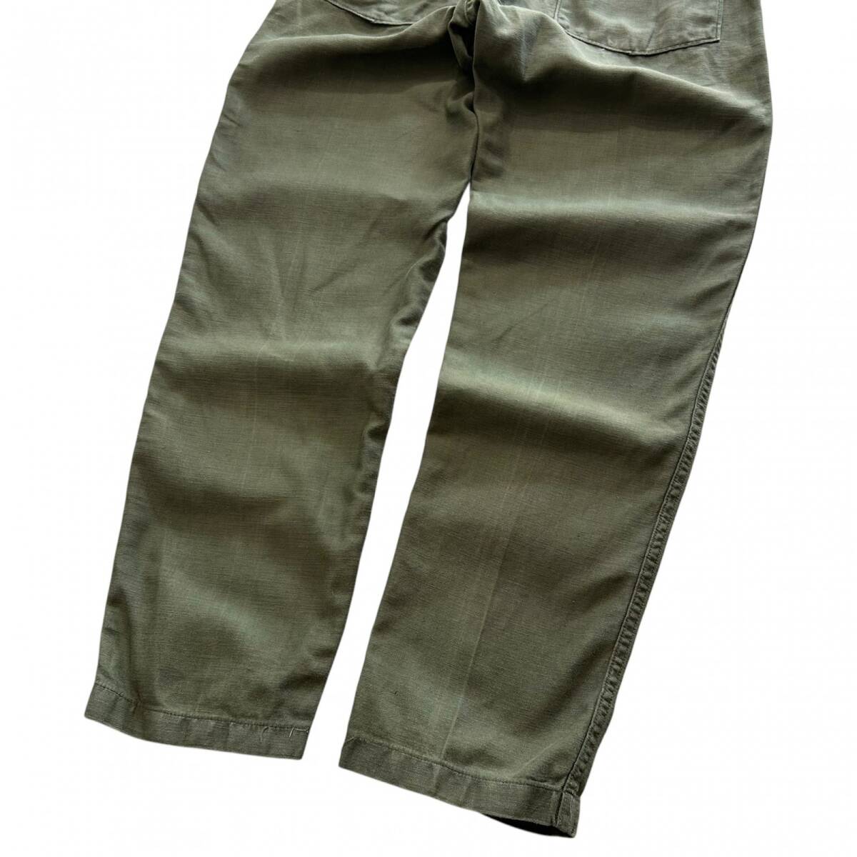 70s 70年代 ヴィンテージ US ARMY アメリカ軍 米軍 ベイカーパンツ ユーティリティパンツ テーパード ボタンフライ オリーブ グリーン 緑 70s 70年代 ヴィンテージ US ARMY アメリカ軍 米軍 ベイカーパンツ ユーティリティパンツ テーパード ボタンフライ オリーブ グリーン 緑