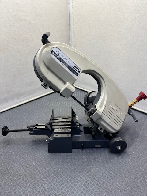 □マキタ メタルバンドソー B126 バンドソー 動作品!美品!□ □マキタ メタルバンドソー B126 バンドソー 動作品!美品!□