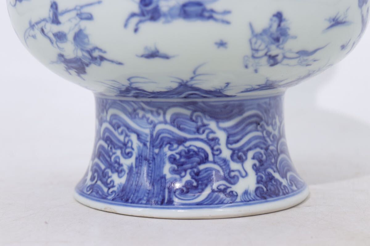 大明成化年製 款 染付 合戦図 長頸 花瓶 / 中国美術 青花 壺 明 大明成化年製 款 染付 合戦図 長頸 花瓶 / 中国美術 青花 壺 明