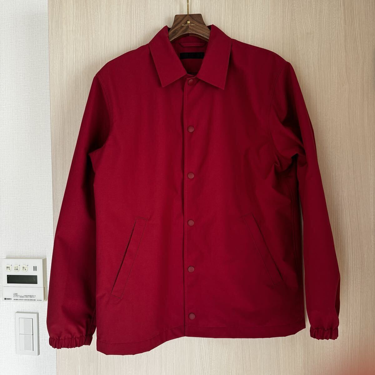 ユニクロ UNIQLO コーチジャケット 商品番号：466732 カラー： 15 RED サイズ：男女兼用 S