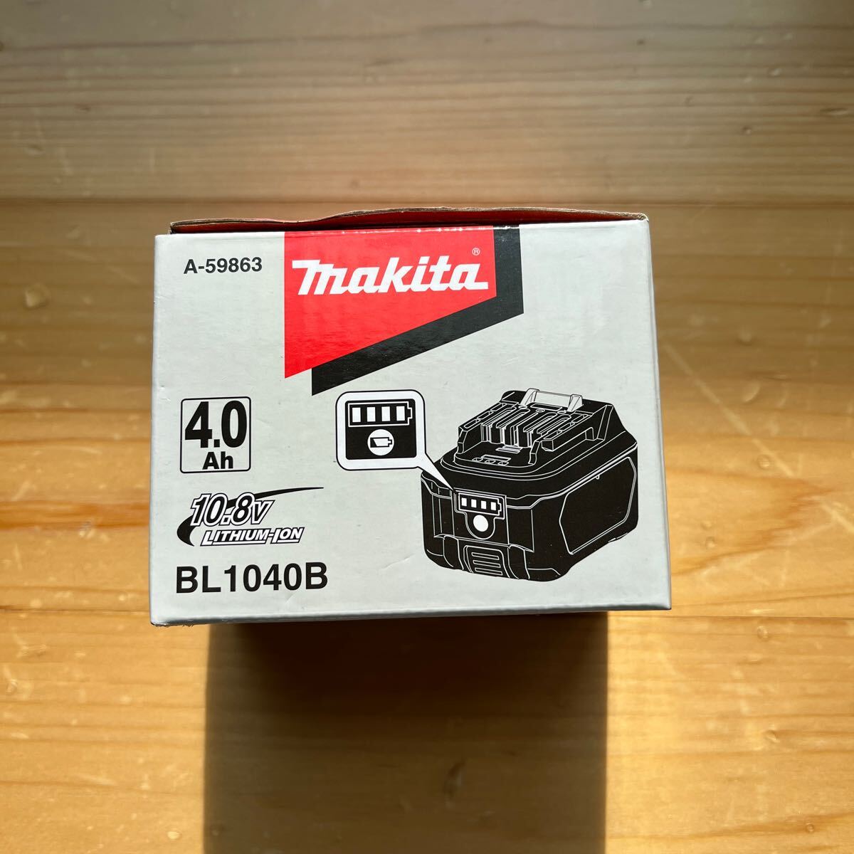 【新品未開封】マキタ 10.8V-4.0Ahリチウムイオンバッテリ A-59863 BL1040B