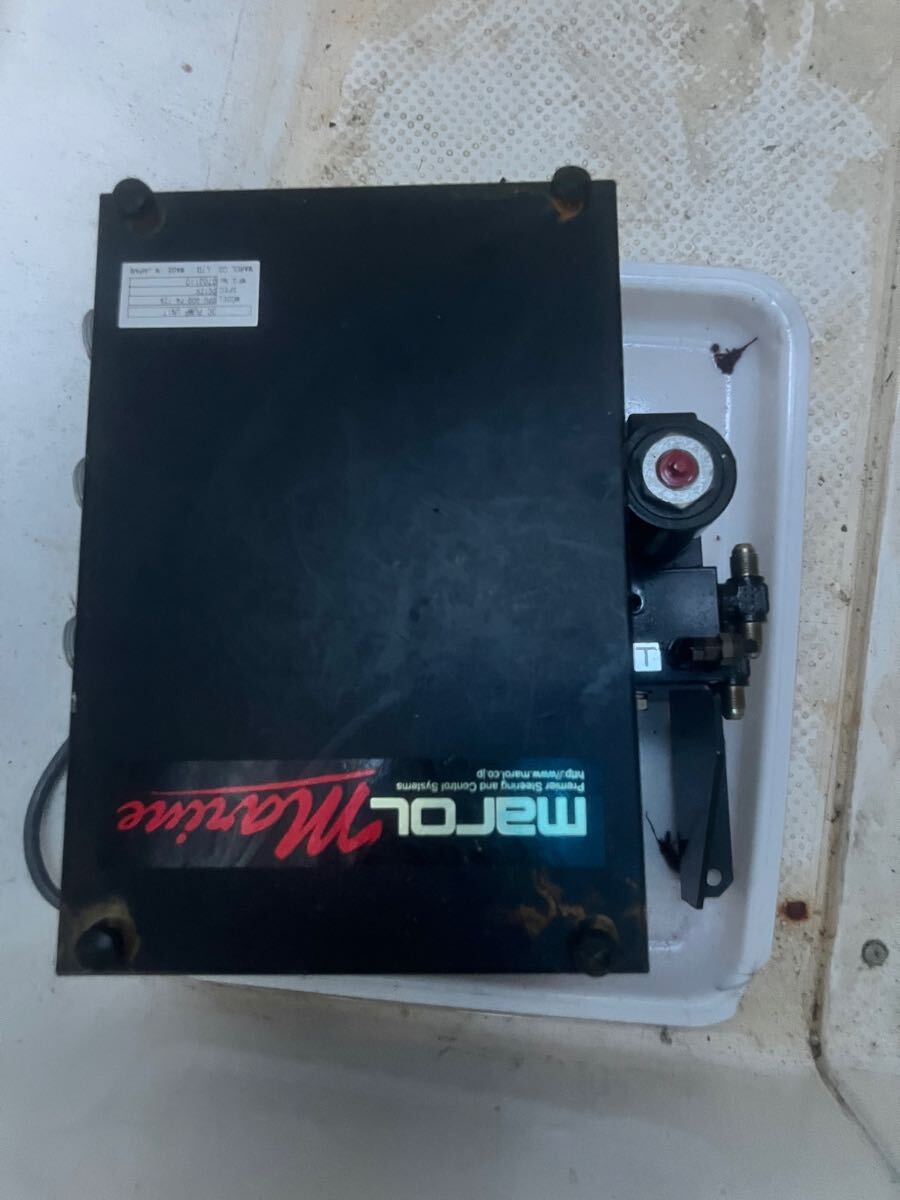 Yahoo!オークション - 船舶自動操縦 マロール 12v 分電盤 美品 Yahoo!オークション - 船舶自動操縦 マロール 12v 分電盤 美品