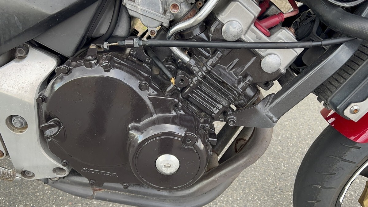 ホンダ ホーネット250 MC31 初期型 外装DXカラー 書類有り 程度 ホンダ ホーネット250 MC31 初期型 外装DXカラー 書類有り 程度
