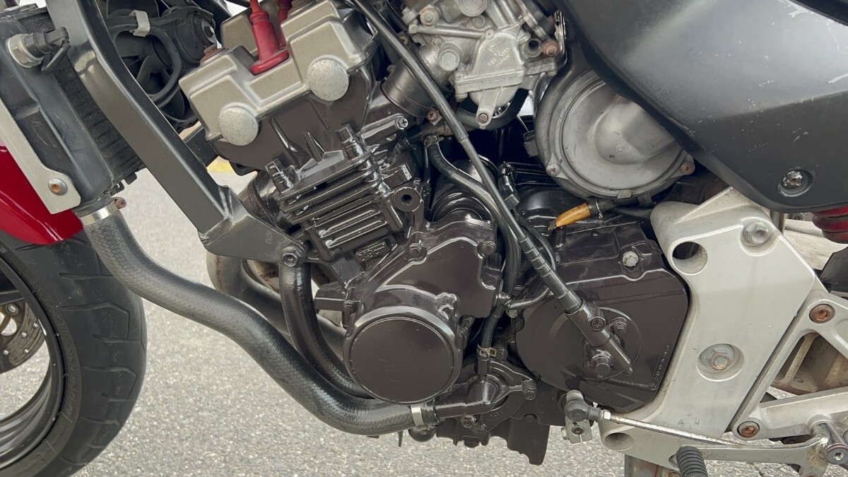 ホンダ ホーネット250 MC31 初期型 外装DXカラー 書類有り 程度 ホンダ ホーネット250 MC31 初期型 外装DXカラー 書類有り 程度