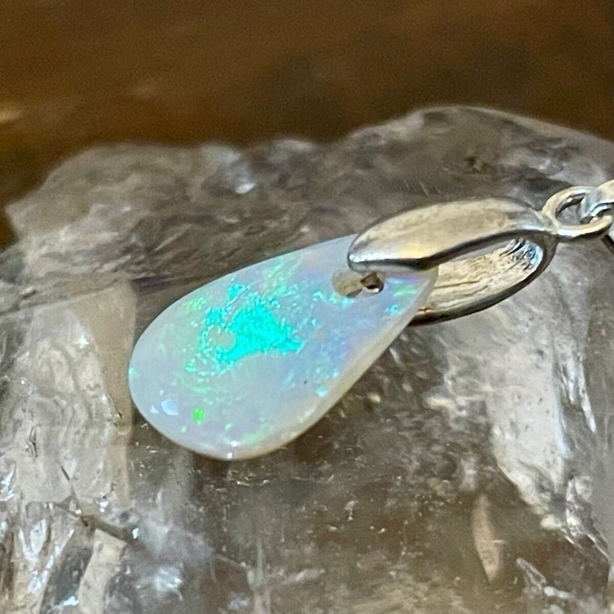 1.39ct ライトオパール シルバー ペンダント　チェーン付き