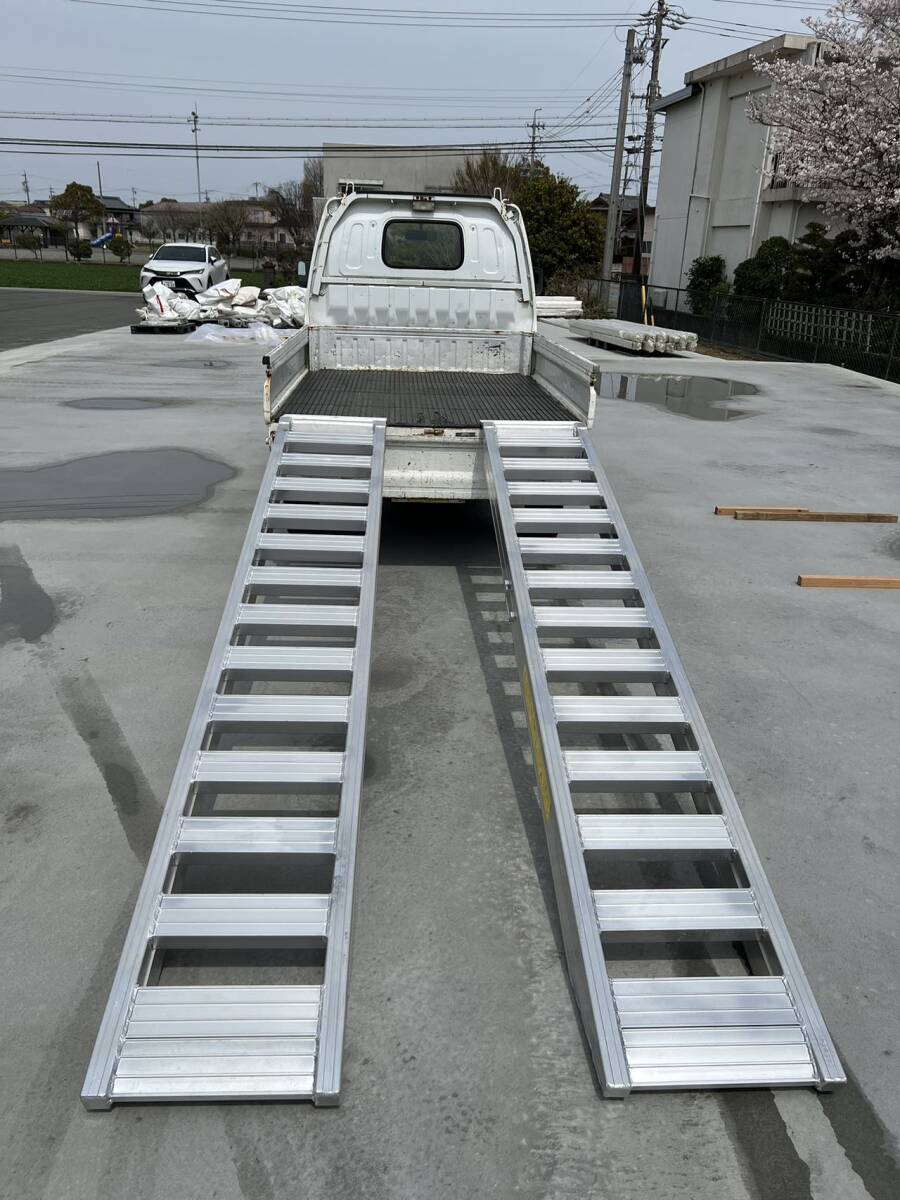 取っ手付 20cmベロ 全長3m アルミブリッジ 重機対応 5トン(2本 取っ手付 20cmベロ 全長3m アルミブリッジ 重機対応 5トン(2本
