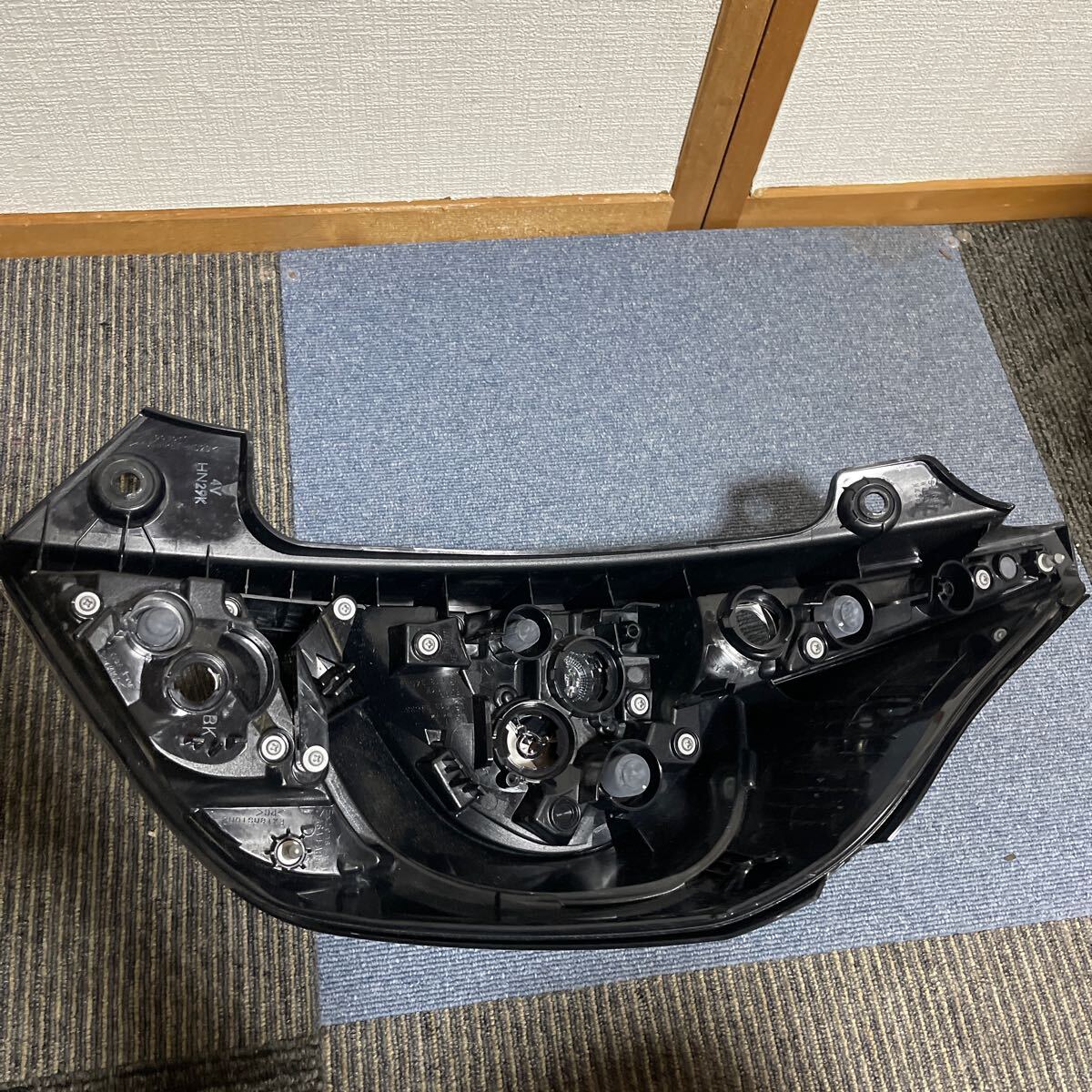 トヨタ アクア NHP10 後期 左 テールランプ LED STANLEY スタンレー 52-309 送料込み