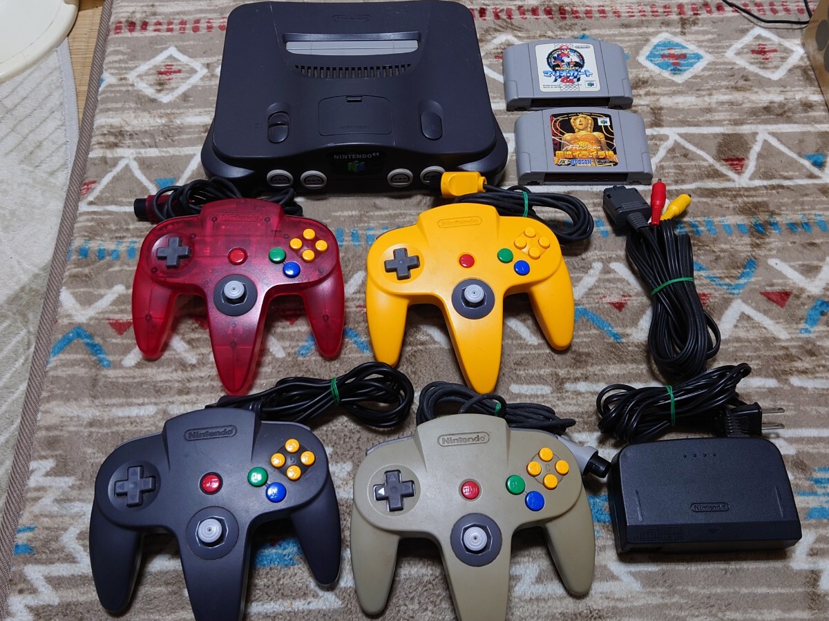 ニンテンドー64 本体 コントローラー 4個 ケーブル類 ソフト