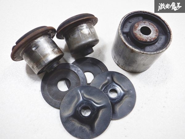 [ магазин лот фактически работающий снимать!] NISSAN Nissan оригинальный Z33 Fairlady Z Z диф крепление втулка кейс сторона / жесткость сторона / супер-скидка Devil Kings полки 1AC3