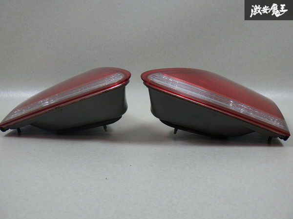 點(diǎn)燈確認(rèn)済 トヨタ 純正 GRS180 18系 クラウン ロイヤルサルーン 前期 LED テールライト ランプ 內(nèi)側(cè) トランク側(cè) フィニッシャー 左右 棚