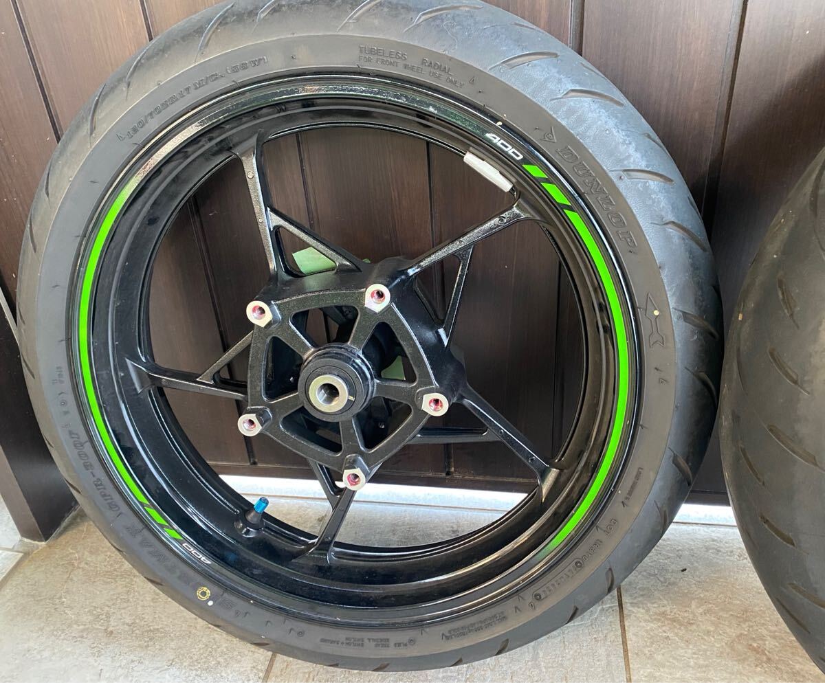 中古美品 ZX4RR 前後タイヤホイールセット ZX4R-SE ZX25R 中古美品 ZX4RR 前後タイヤホイールセット ZX4R-SE ZX25R