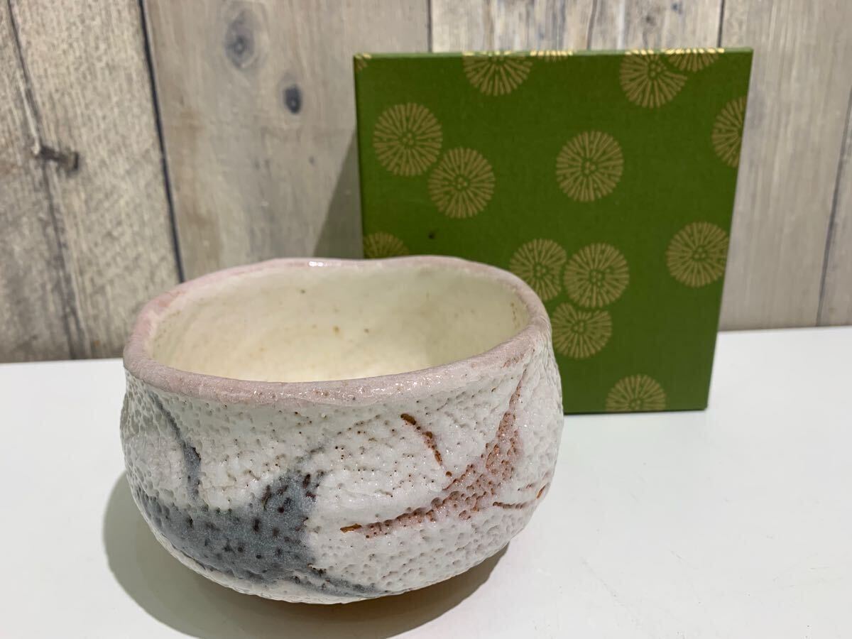 5019-20 茶道具 美濃焼 小三郎 茶碗 志野鶴の絵 勅題茶碗 素っ気 5019-20 茶道具 美濃焼 小三郎 茶碗 志野鶴の絵 勅題茶碗 素っ気
