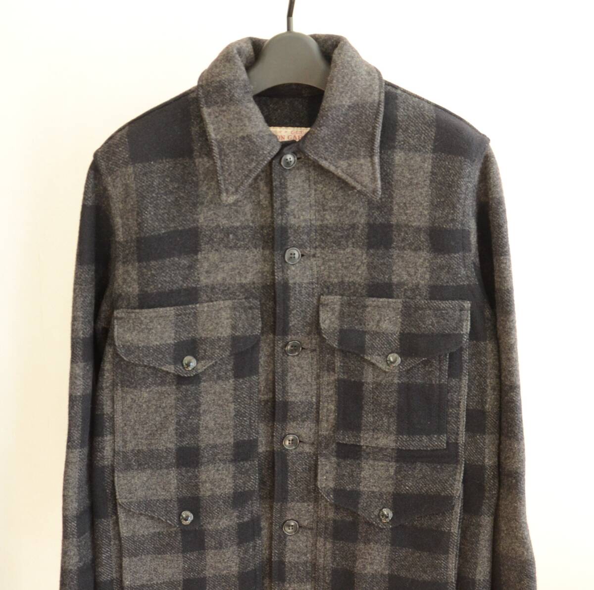 20650円 FILSON フィルソン マッキノークルーザー 緑黒 20650円 FILSON フィルソン マッキノークルーザー 緑黒