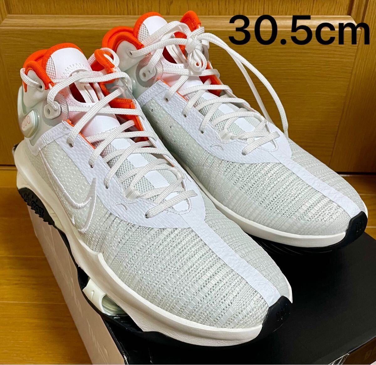 6120円 NIKE KYRIE LOW 3 CJ1286 101/30.5cm フォームミッド 6120円 NIKE KYRIE LOW 3 CJ1286 101/30.5cm フォームミッド