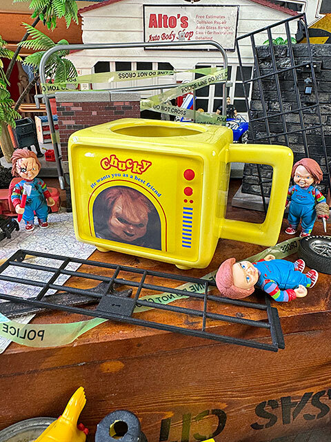 映画　チャイルドプレイ　チャッキー　テレビ型　オフィシャル　マジック　マグカップ　500ml　ヒートチェンジマグ