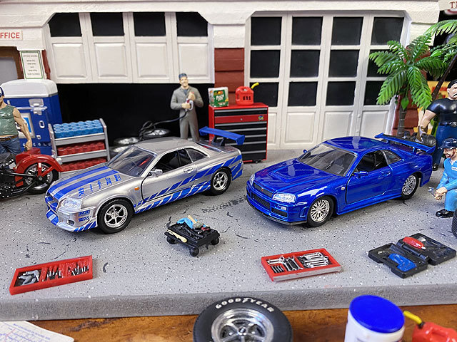 Jada　映画　ワイルドスピード　ダイキャストミニカー2台セット　1/32　（ニッサン　スカイラインGT-R　BNR34）