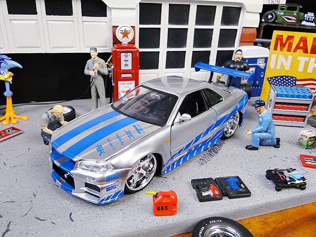 Jada　映画　ワイルドスピード　ダイキャストミニカー　1/24スケール　（ブライアン/ニッサン　GT-R　R34/シルバー）