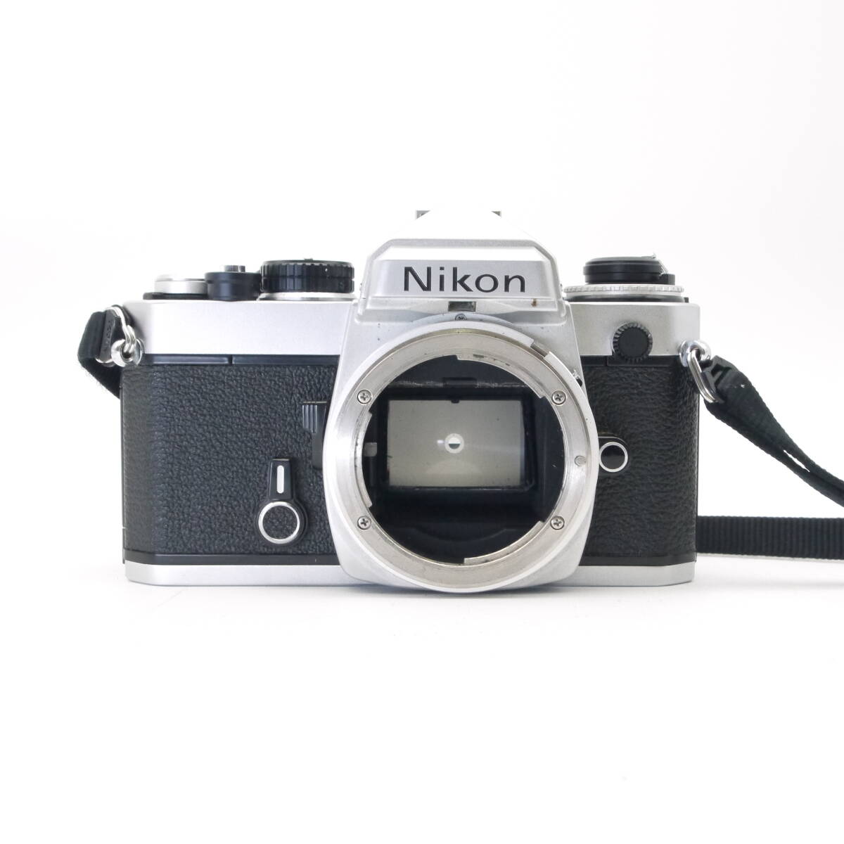 美品 Nikon ニコン FE シルバー（シャッターOK 露出OK）フィルム