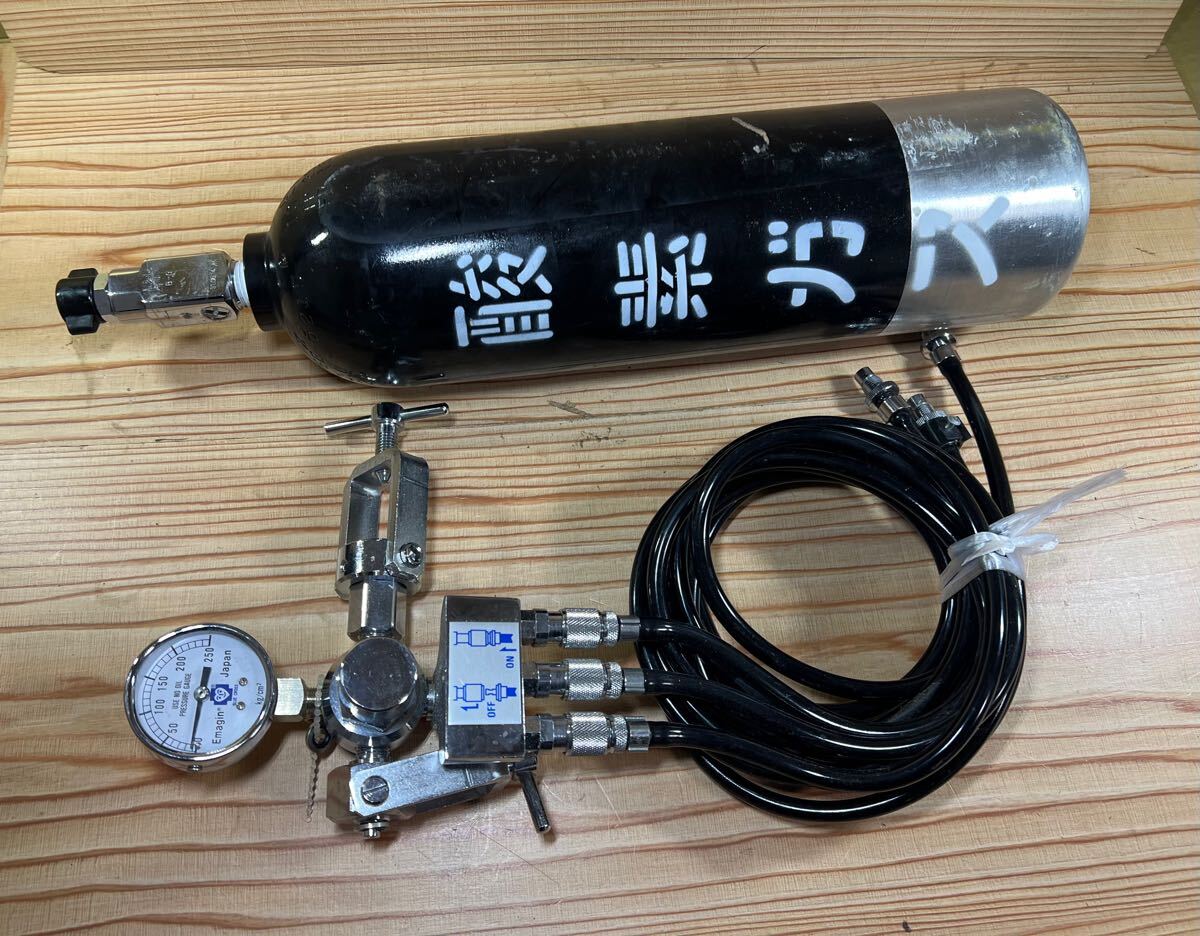 P0111-5. 酸素ガス 酸素ボンベ 空ボンベ 未確認 現状品