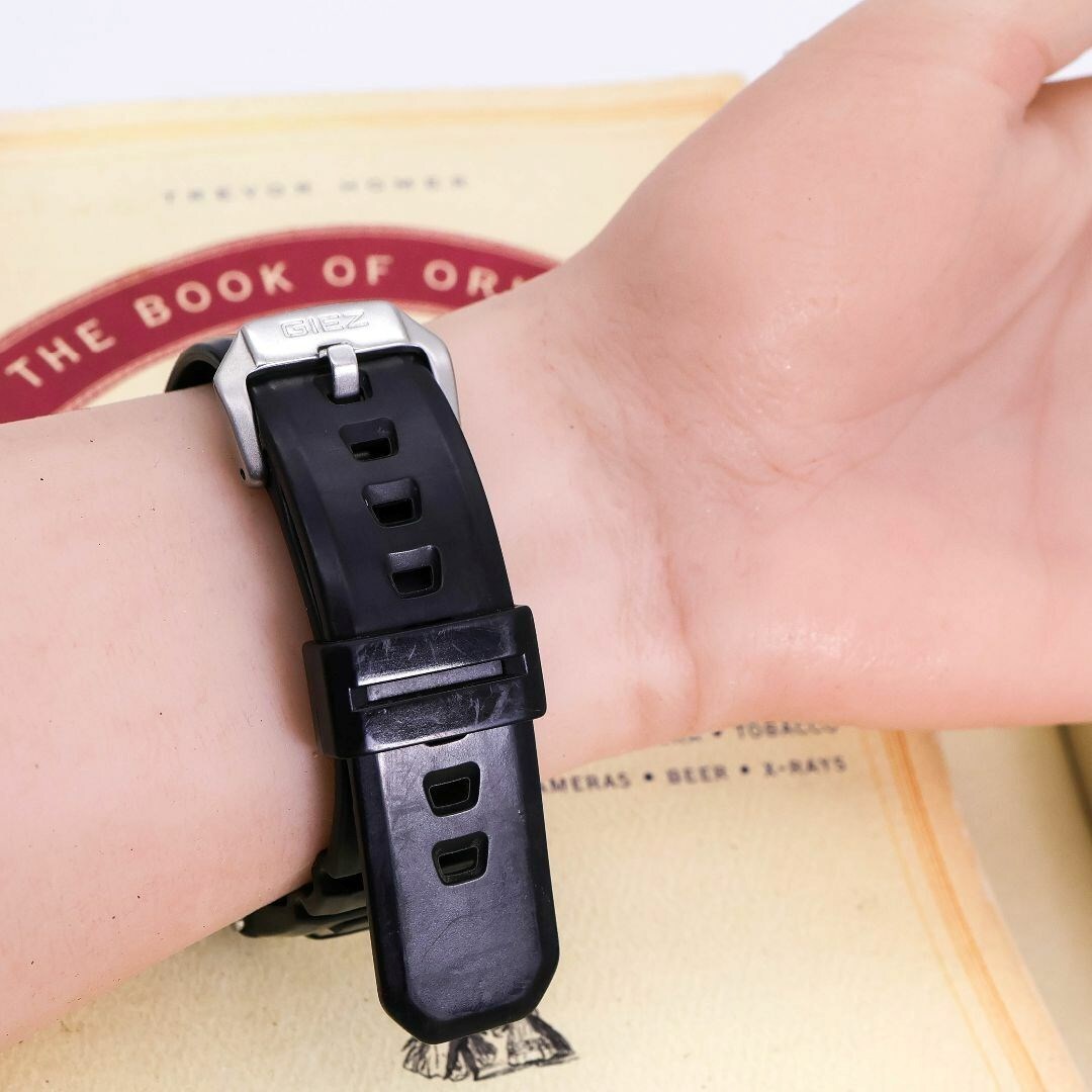 稼働 G-SHOCK GIEZ 腕時計 電波ソーラー GS-1400 262 稼働 G-SHOCK GIEZ 腕時計 電波ソーラー GS-1400 262 稼働 G