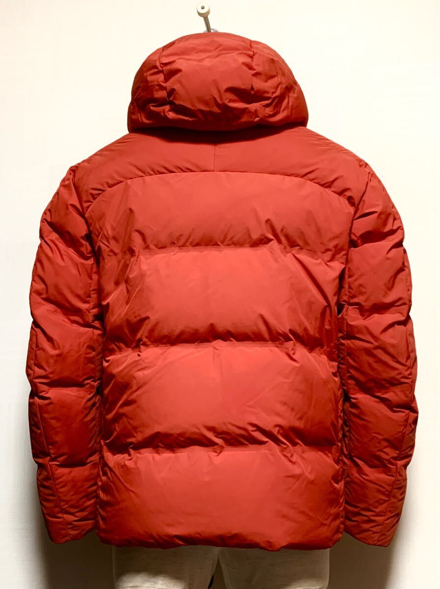 UNIQLO.シームレスダウン パーカ 3Dカット S(朱色/フーデッド ダウン ジャケット/パーカー/幅53丈68/+j white mountaineering type)