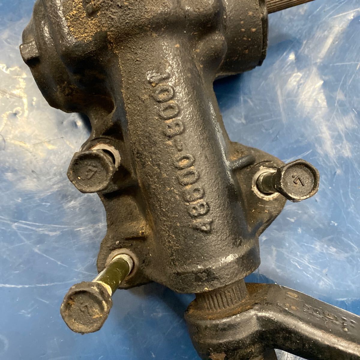 ステアリングギアボックス　ジムニー　JA22_画像2