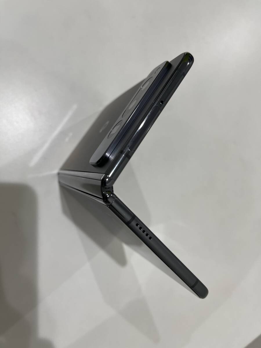 ジャンク品】Google Pixel Fold 初代 256GB 利用制限 ケースの