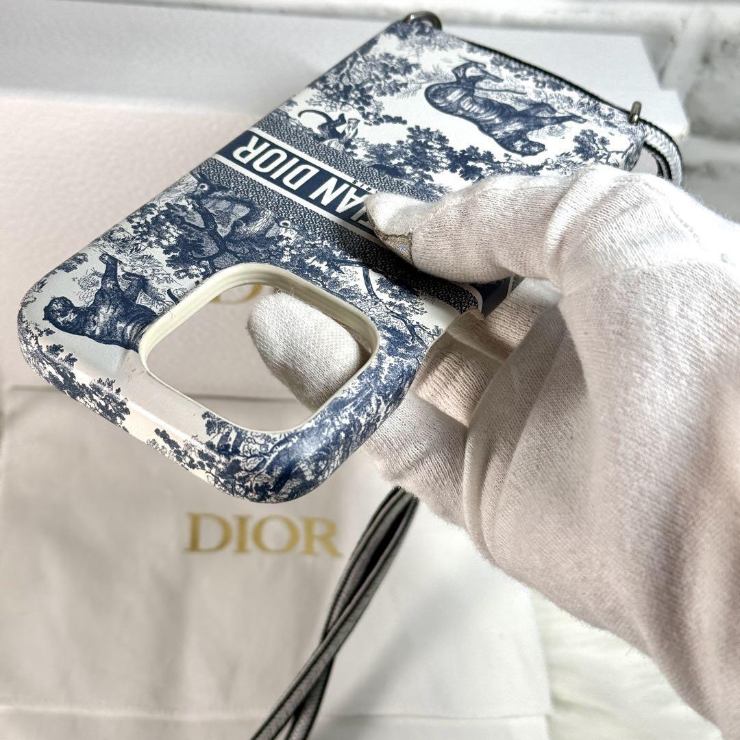 新品 Dior iPhone 14 Pro ケース アニマル ブックトート 白 新品 Dior iPhone 14 Pro ケース アニマル ブックトート 白
