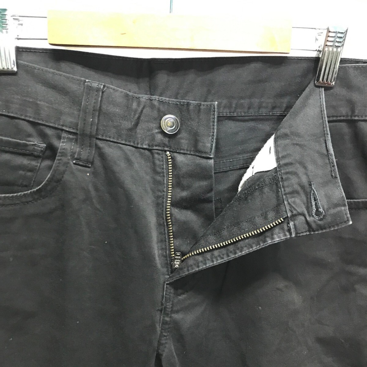 ユニクロの代表作◎すっきりシルエット◎【UNIQLO】スリムフィットチノ チノパン パンツ ストレッチ テーパード きれいめ w30 / Y23335ii_画像5