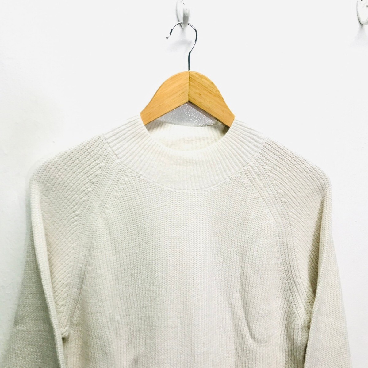 シンプルで上品なイメージ◎【UNIQLO】ユニクロ ミドルゲージモックネックセーター トップス ニット きれいめ 大人 アイボリー M /Y23759ii_画像3