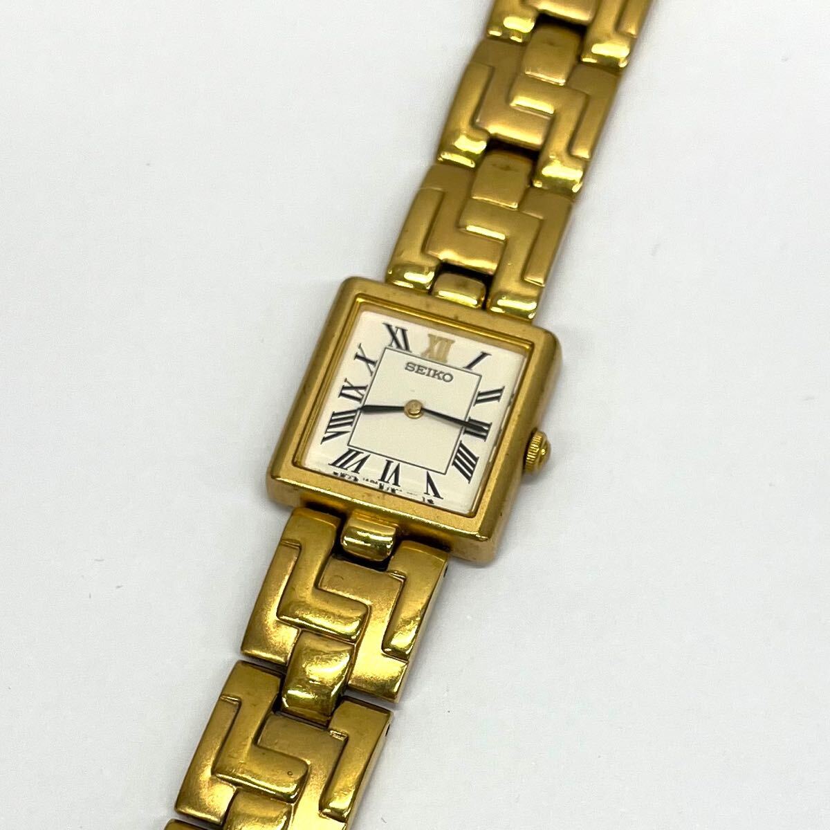 1678A◎ SEIKO セイコー V400-6289 小物 時計 腕時計 2針 クォーツ アナログ メタルバンド カジュアル ゴールド レディース