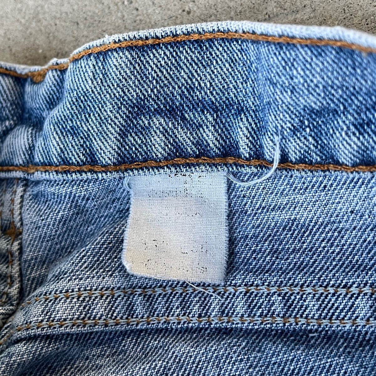 ビンテージ　USA制　リーバイス　550　デニムパンツ　W32 L30　250128
