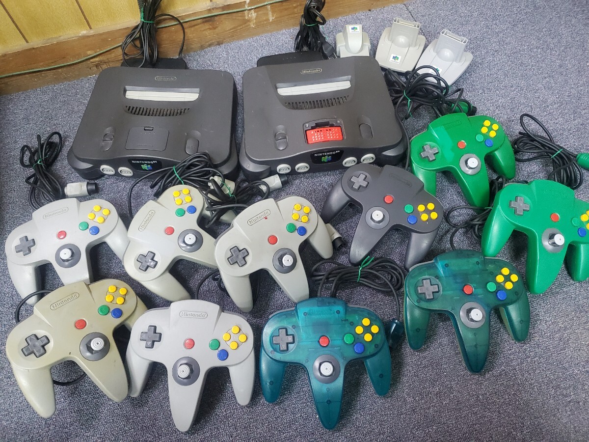Nintendo 任天堂 64 本体2台 NUS-001/コントローラー 10台/振動パック まとめて 動作未確認◆中古ジャンク★ara-05
