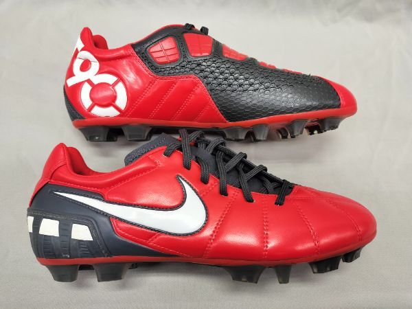 新品未使用 25,0cm nike サッカースパイク TOTAL90 STRIKEⅢHG-B 新品未使用 25,0cm nike サッカースパイク TOTAL90 STRIKEⅢHG-B