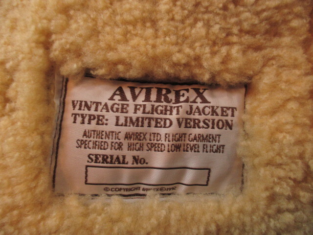 美品 米國制 AVIREX 限定 B3 ボマージャケット 大戦モデル ペイント ムートン アビレックス B-3 1939 ヴィンテージモデル ミリタリー 空軍