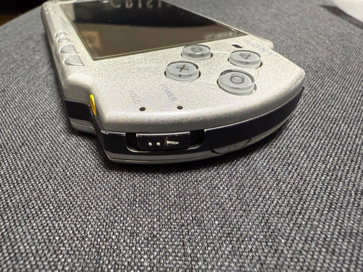 ファイナルファンタジー Ⅶ クライシスコア PSP 2000 FF7 10th ファイナルファンタジー Ⅶ クライシスコア PSP 2000 FF7 10th