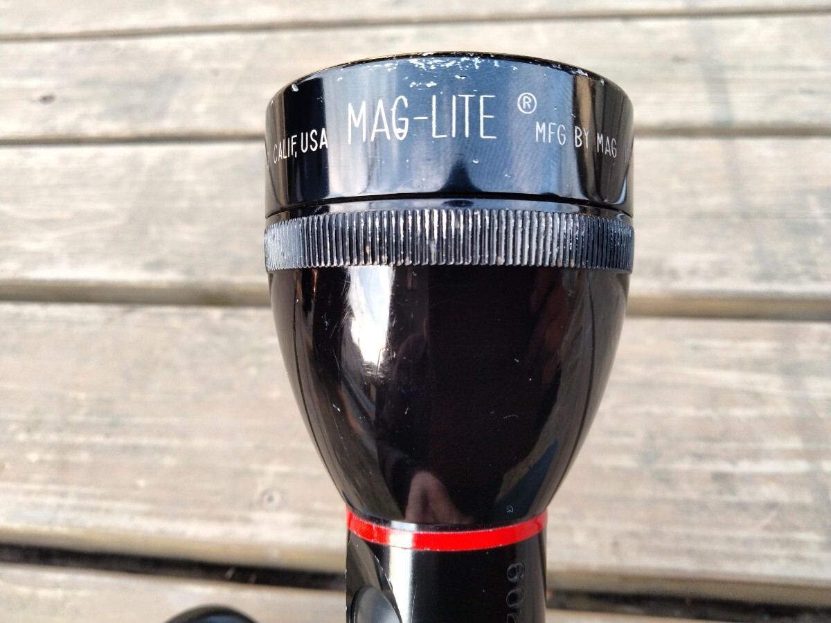 MAG LITE トンファー マグライト 懐中電灯 警察 警備 ライト MAG LITE トンファー マグライト 懐中電灯 警察 警備 ライト