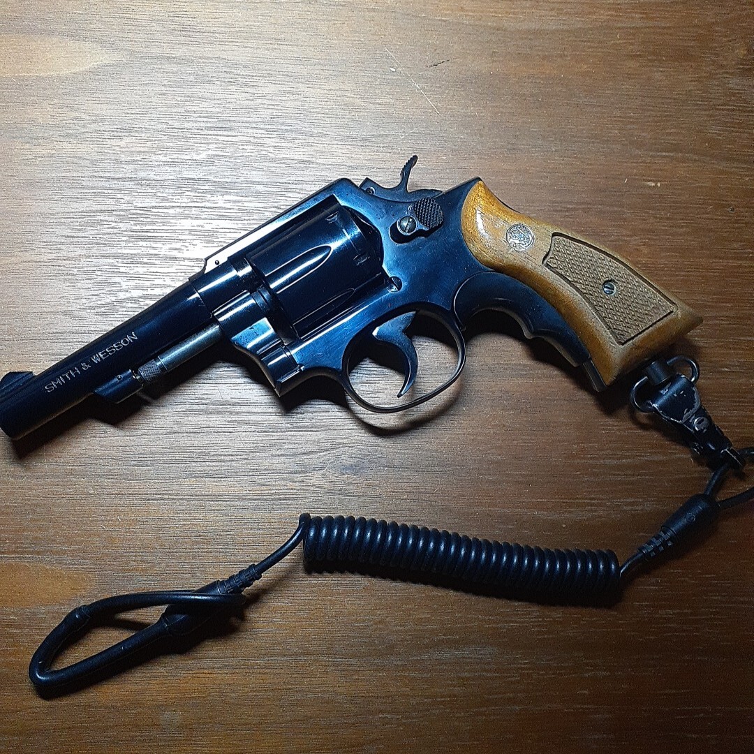 日本警察 仕様 S&W M10 38口径 リボルバー 実物 S&W社製 木製 日本警察 仕様 S&W M10 38口径 リボルバー 実物 S&W社製 木製