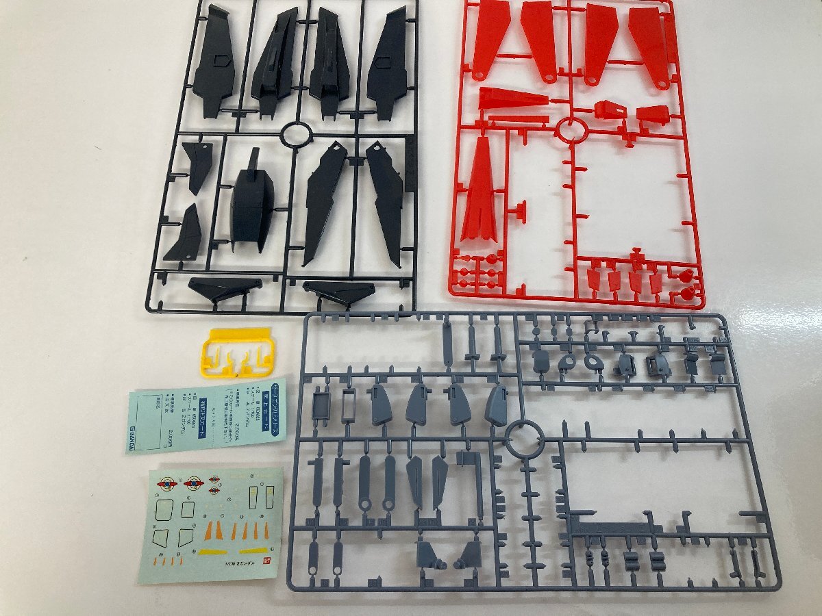 ジャンク品) 旧キット 1/100 MSZ-006 Zガンダム 「機動戦士Z ジャンク品) 旧キット 1/100 MSZ-006 Zガンダム 「機動戦士Z