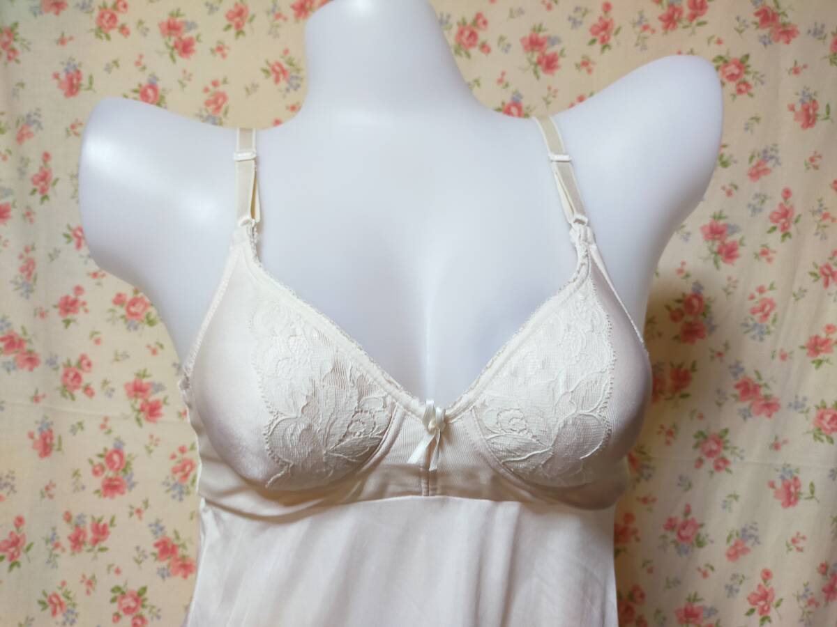 民家　下着 昭和 レトロ】エイボン A75-90 ブラスリップ ピーチ 【ECO 補正下着  ウェディング用】(Mサイズ)｜売買されたオークション情報、Yahoo!オークション(旧ヤフオク!) の商品情報をアーカイブ公開 -  オークファン（aucfan.com）